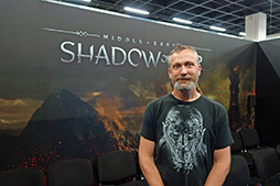 ���������꡼ No.009�Υ���ͥ������ / ��gamescom�ϵ����ʪƱ�Τμ���Ȥ߹礤�����ɼꡣ�֥���ɥ������֡��������ץץ쥼��ǥߥå����ΰ�ġ�Carnan's Bane�פ򸫤Ƥ���