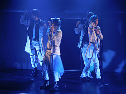 画像ギャラリー No.008のサムネイル画像 / かっこいいライブとかわいい学園生活の両方が楽しめる「アニドルカラーズ!キュアステージ」のゲネプロレポート