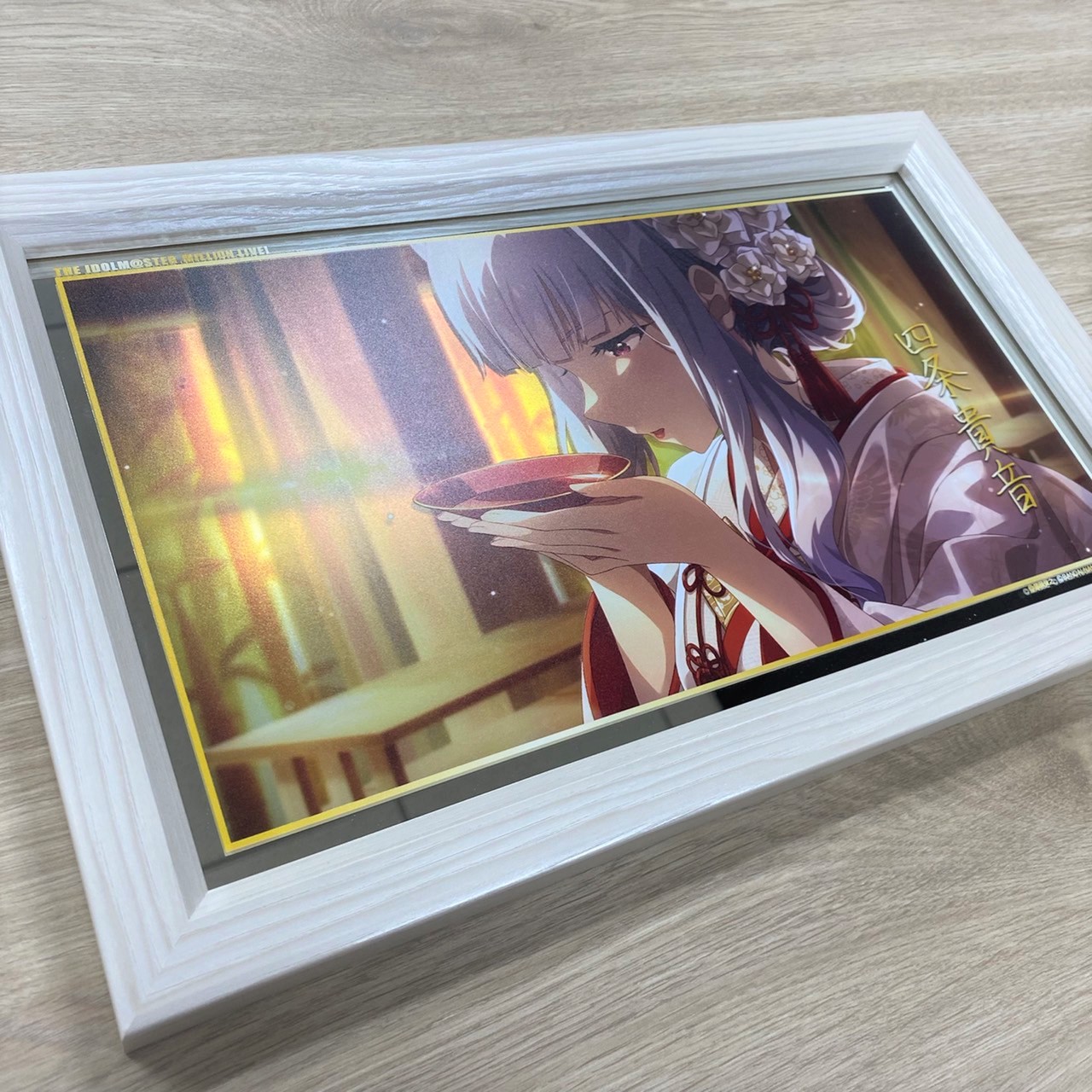 四条貴音　パーソナルパブミラー 高級感ただようインテリア、「パーソナルパブミラー」シリーズに