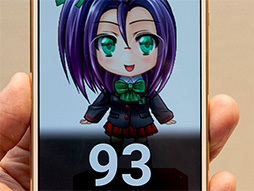 画像ギャラリー No.020のサムネイル画像 / Motorolaの新型スマホ「Moto Z2 Play」テストレポート。ゲームの動作も快適でミドルクラスの有力候補だ