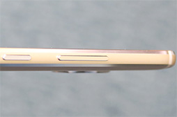 画像ギャラリー No.010のサムネイル画像 / Motolora,SIMロックフリースマートフォン「Moto G5S Plus」を国内発売。深度センサー付きデュアルレンズカメラが見どころ