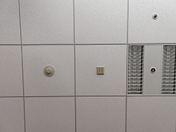 画像ギャラリー No.012のサムネイル画像 / Motorolaの新スマホ「Moto X4」&合体ゲームパッド「Moto Gamepad」テストレポート。Moto X4は使い勝手良好なミドルクラス市場端末だ