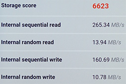 画像ギャラリー No.019のサムネイル画像 / Motorolaの新スマホ「Moto X4」&合体ゲームパッド「Moto Gamepad」テストレポート。Moto X4は使い勝手良好なミドルクラス市場端末だ