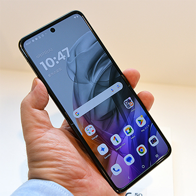 ꡼ No.006Υͥ / ߥɥ륯饹Motorolaޤꤿߥޥۡrazr 50פµǥå緿֥ǥץ쥤ǥץǽ