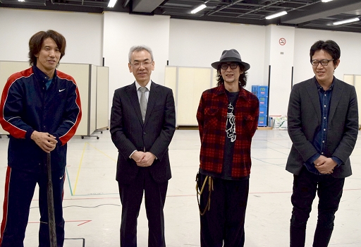 画像ギャラリー No.027のサムネイル画像 / 舞台「ロマンシング サガ THE STAGE 〜ロアーヌが燃える日〜」の稽古場に潜入。河津秋敏氏らが見守るなか,熱の入ったアクションが展開