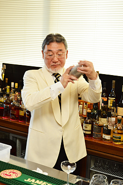 画像ギャラリー No.018のサムネイル画像 / 日髙のり子さんが「√Letter ルートレター」の聖地を巡礼。島根県松江市は“ゲームの登場人物に会える街”だった