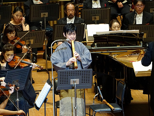 画像ギャラリー No.010のサムネイル画像 / シブサワ・コウ活動35周年の記念コンサートをレポート。さまざまな伝統芸術が融合したステージに来場者が酔いしれた