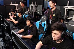 ���������꡼ No.018�Υ���ͥ������ / �֥����� ���� �ǥ塼�ƥ� ���ɥ�����II ����������й���פη辡����ݡ��ȡ�����������������ܰ�κ¤򤫤��ơ�8�Ĥγع�������