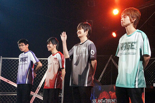 画像ギャラリー No.002のサムネイル画像 / 「サヴァスロ」の公式全国大会「RAGE SERVANT of THRONES IMPERIAL」をレポート。優勝賞金400万円はメイジさん選手の手に