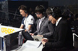 画像ギャラリー No.008のサムネイル画像 / 「サヴァスロ」の公式全国大会「RAGE SERVANT of THRONES IMPERIAL」をレポート。優勝賞金400万円はメイジさん選手の手に