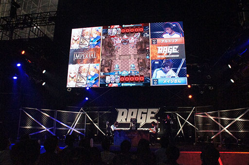 画像ギャラリー No.022のサムネイル画像 / 「サヴァスロ」の公式全国大会「RAGE SERVANT of THRONES IMPERIAL」をレポート。優勝賞金400万円はメイジさん選手の手に