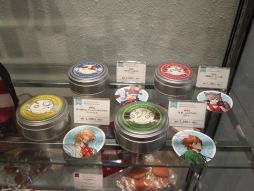 画像ギャラリー No.016のサムネイル画像 / 「不思議の国のアリス」をモチーフにした「Lost Alice」の世界が体験できる「うた☆プリShining Masterpiece Show 企画展」をレポート