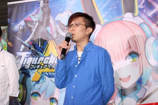 画像ギャラリー No.003のサムネイル画像 / AC「フィギュアヘッズ エース」の稼動がスタート。オープニングセレモニーに丹沢P,石川PとともにウルトラマンAが登場。コラボの約束も?