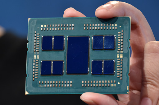 画像(002)AMD，最大64コア128スレッド対応のサーバー向けCPU「EPYC 7002」を発表。Ryzen 3000と同じZen 2コアを採用
