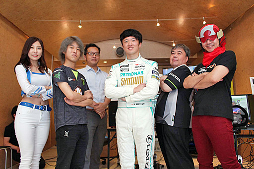 ���������꡼ No.011�Υ���ͥ������ / �֥� ���롼2�׽�θ�����񡤡֥� ���롼2 Japan CUP�פ�ͽ���񤬥������ȡ��졼���󥰥ɥ饤�С����������������Ĥ�����ǥ�������ȯɽ����ݡ���