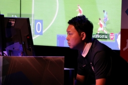 画像ギャラリー No.010のサムネイル画像 / 第18回アジア競技大会のeスポーツ日本代表選考会が開催。「ウイイレ2018」「StarCraft II」など5タイトル12名の選手が発表に