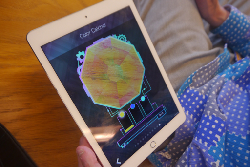 ���������꡼ No.010�Υ���ͥ������ / ��Eden Obscura�פ�Baiyon��˥��󥿥ӥ塼����Ʃ������Ρפؤθ��첽�Ǥ��ʤ����𤬸���Ū�ʥӥ��奢������߽Ф���