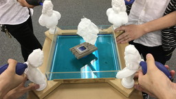 画像ギャラリー No.003のサムネイル画像 / 協力型VRゲーム「GOD BREATH YOU」と名刺で戦う「メイシタイセン」がBitSummitに出展