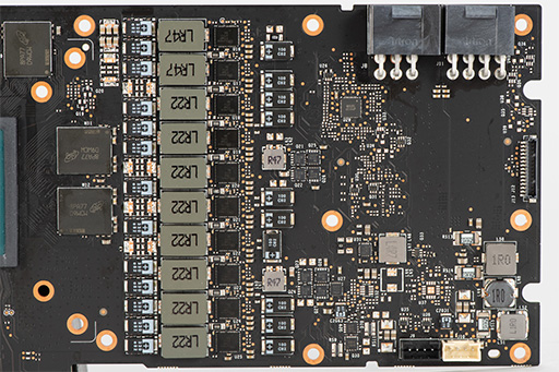 画像集 No.016のサムネイル画像 / 「ZOTAC GAMING GeForce RTX 2080 AMP」を写真でチェック。3連ファン付き独自クーラーを採用するRTX 2080搭載カードの見どころは？