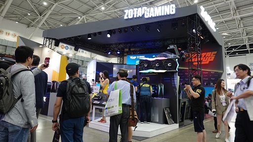 画像ギャラリー No.003のサムネイル画像 / VR向けリュック型PC「背負えラブルパソコン」の最後の砦。ZOTAC「VR GO 3.0」