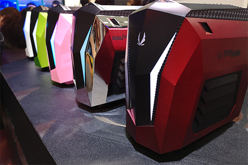 ZOTACのゲーマー向け小型PC「MEK MINI」フォトレビュー。小さいのにRTX