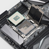 画像ギャラリー No.012のサムネイル画像 / 「Core i9-7900X」「Core i7-7740X」レビュー前編。10コアのSkylake-Xと4コアのKaby Lake-Xは誰のためのものか