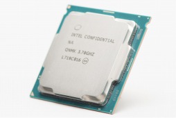 画像集 No.001のサムネイル画像 / Intel，第8世代CoreプロセッサのデスクトップPC向けモデルを11月2日に発売。10月27日0時に予約受付開始