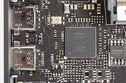 ꡼ No.025 | IntelNUC8I7HVKץӥ塼Radeon RX VegaܤCPUKaby Lake-GפϤɤ٤ޤǥŬ˥ץ쥤ǤΤ