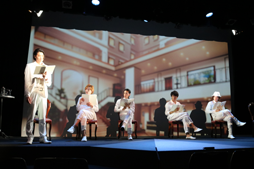 画像ギャラリー No.006のサムネイル画像 / スマホ連動”ヒロイン体験 朗読劇”の第1回公演「スイートルームで悪戯なキス」が開幕。ゲネプロの速報レポートを公開