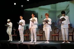 画像ギャラリー No.009のサムネイル画像 / スマホ連動”ヒロイン体験 朗読劇”の第1回公演「スイートルームで悪戯なキス」が開幕。ゲネプロの速報レポートを公開