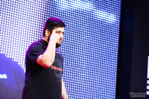 画像ギャラリー No.015のサムネイル画像 / 「ドラゴンボール ファイターズ」の最強プレイヤーが集結。第31回 東京国際映画祭にて行なわれた招待制トーナメント大会“超(スーパー)マッチ”レポート