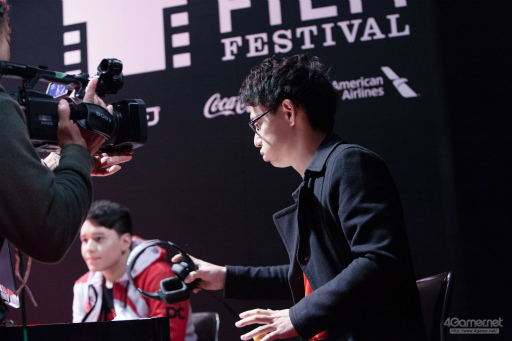 画像ギャラリー No.023のサムネイル画像 / 「ドラゴンボール ファイターズ」の最強プレイヤーが集結。第31回 東京国際映画祭にて行なわれた招待制トーナメント大会“超(スーパー)マッチ”レポート