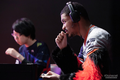 画像ギャラリー No.028のサムネイル画像 / 「ドラゴンボール ファイターズ」の最強プレイヤーが集結。第31回 東京国際映画祭にて行なわれた招待制トーナメント大会“超(スーパー)マッチ”レポート