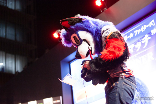 画像ギャラリー No.030のサムネイル画像 / 「ドラゴンボール ファイターズ」の最強プレイヤーが集結。第31回 東京国際映画祭にて行なわれた招待制トーナメント大会“超(スーパー)マッチ”レポート