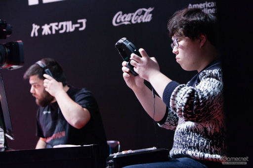 画像ギャラリー No.037のサムネイル画像 / 「ドラゴンボール ファイターズ」の最強プレイヤーが集結。第31回 東京国際映画祭にて行なわれた招待制トーナメント大会“超(スーパー)マッチ”レポート