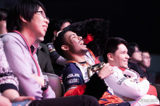 画像ギャラリー No.047のサムネイル画像 / 「ドラゴンボール ファイターズ」の最強プレイヤーが集結。第31回 東京国際映画祭にて行なわれた招待制トーナメント大会“超(スーパー)マッチ”レポート