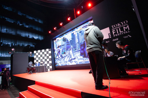 画像ギャラリー No.054のサムネイル画像 / 「ドラゴンボール ファイターズ」の最強プレイヤーが集結。第31回 東京国際映画祭にて行なわれた招待制トーナメント大会“超(スーパー)マッチ”レポート