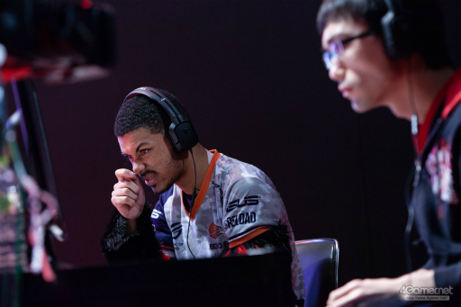 画像ギャラリー No.055のサムネイル画像 / 「ドラゴンボール ファイターズ」の最強プレイヤーが集結。第31回 東京国際映画祭にて行なわれた招待制トーナメント大会“超(スーパー)マッチ”レポート