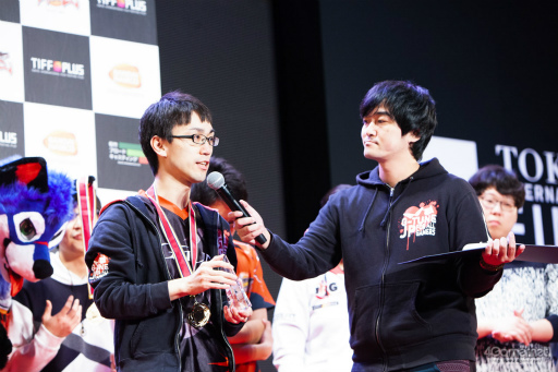 画像ギャラリー No.065のサムネイル画像 / 「ドラゴンボール ファイターズ」の最強プレイヤーが集結。第31回 東京国際映画祭にて行なわれた招待制トーナメント大会“超(スーパー)マッチ”レポート