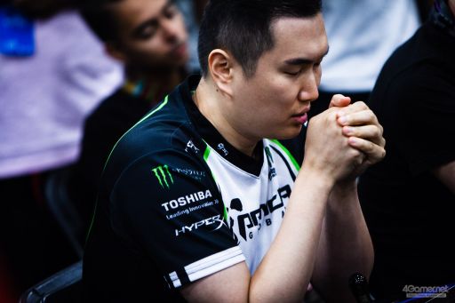 ꡼ No.041 | EVO2018襤¶ޤEVO2018ס2TwitterޤȤᡣ֥V4̾ۤ11꤬̾ܿ辡ؿʽ