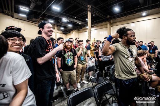 ꡼ No.053 | EVO2018襤¶ޤEVO2018ס2TwitterޤȤᡣ֥V4̾ۤ11꤬̾ܿ辡ؿʽ