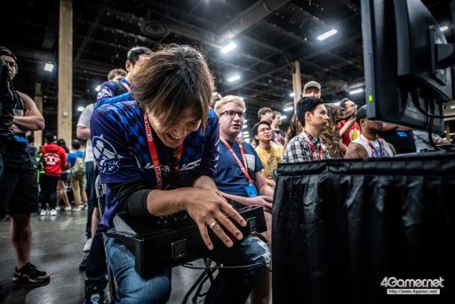 ꡼ No.054 | EVO2018襤¶ޤEVO2018ס2TwitterޤȤᡣ֥V4̾ۤ11꤬̾ܿ辡ؿʽ