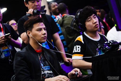 ꡼ No.059 | EVO2018襤¶ޤEVO2018ס2TwitterޤȤᡣ֥V4̾ۤ11꤬̾ܿ辡ؿʽ