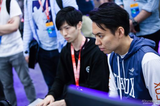 ꡼ No.076 | EVO2018襤¶ޤEVO2018ס2TwitterޤȤᡣ֥V4̾ۤ11꤬̾ܿ辡ؿʽ