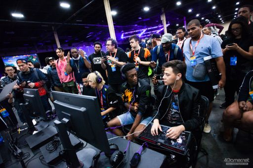 ꡼ No.103 | EVO2018襤¶ޤEVO2018ס2TwitterޤȤᡣ֥V4̾ۤ11꤬̾ܿ辡ؿʽ