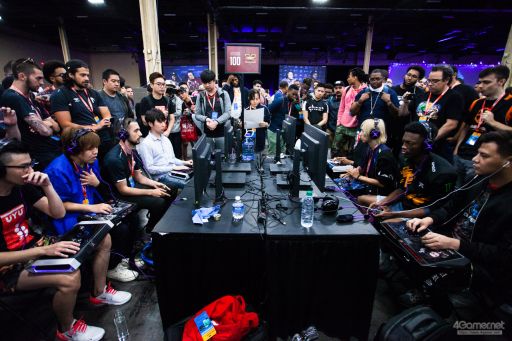 ꡼ No.104 | EVO2018襤¶ޤEVO2018ס2TwitterޤȤᡣ֥V4̾ۤ11꤬̾ܿ辡ؿʽ