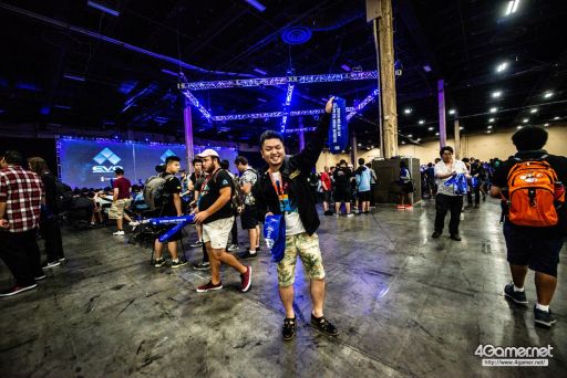 ꡼ No.142 | EVO2018襤¶ޤEVO2018ס2TwitterޤȤᡣ֥V4̾ۤ11꤬̾ܿ辡ؿʽ