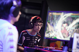 ꡼ No.097 | 辡ؤǸΥݥRed Bull DRAGON BALL FighterZ WORLD TOUR Japanץեȥݡ