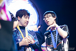 ꡼ No.111 | 辡ؤǸΥݥRed Bull DRAGON BALL FighterZ WORLD TOUR Japanץեȥݡ