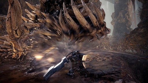 画像ギャラリー No.018のサムネイル画像 / 「MONSTER HUNTER WORLD: ICEBORNE」,新アクションの紹介動画が公開。今回はスラッシュアックスや弓など6つの武器種を一挙に